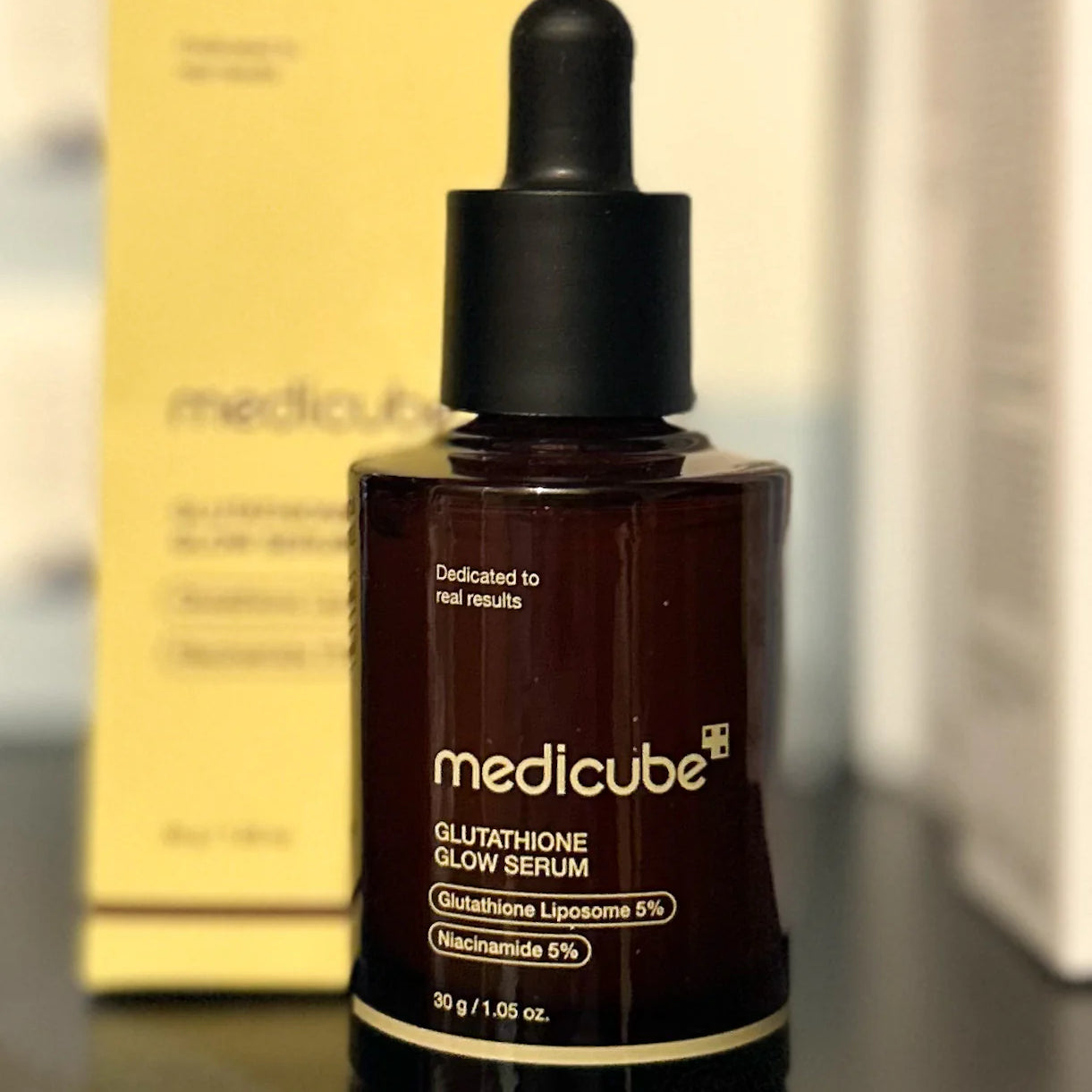 Medicube – Glutathione Glow Serum - ser cu glutation, 30ml - e-Ko Skin ser de fata